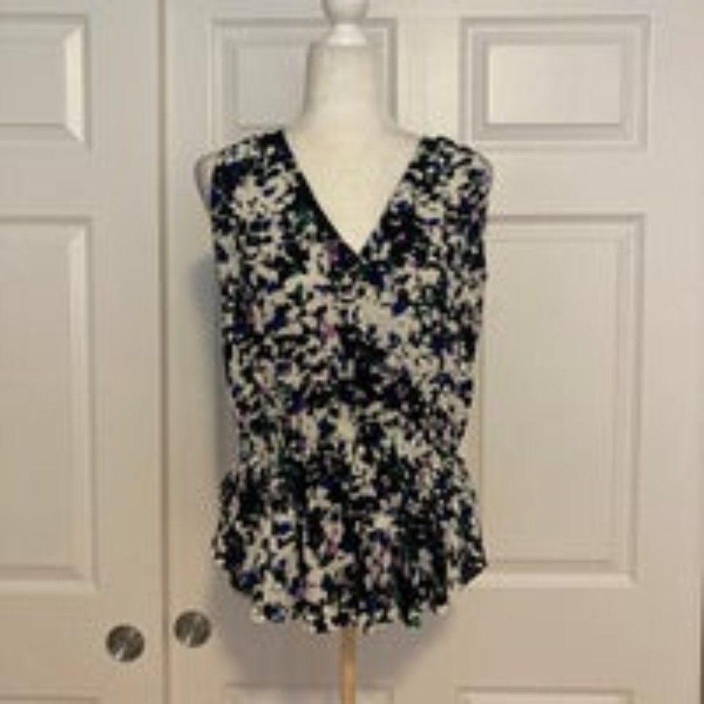 Banana Republic Black Blue Floral V-Neck Sleeveless Tiered Peplum Top